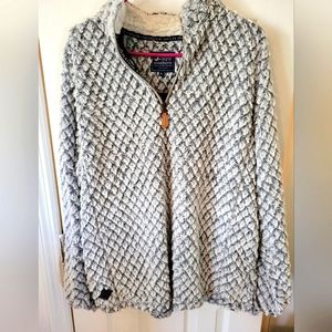 Simple Southern long sleeved shirt.